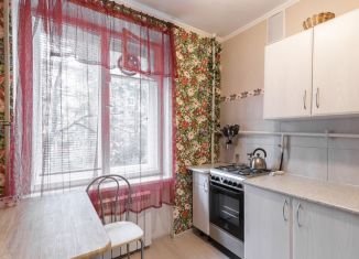 Сдается 1-ком. квартира, 34 м2, Санкт-Петербург, проспект Тореза, 40к4, метро Площадь Мужества