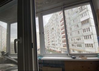 Продажа четырехкомнатной квартиры, 64 м2, Новокуйбышевск, улица Нефтепроводчиков, 8