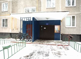 Сдается в аренду 3-комнатная квартира, 63 м2, Москва, улица Маршала Тимошенко, 7, район Кунцево