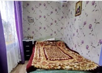 Продается 2-комнатная квартира, 42 м2, поселок городского типа Черноморский, Новороссийская улица, 16