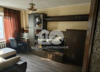 Продаю однокомнатную квартиру, 29.3 м2, Новосибирск, улица Баумана, 4, метро Золотая Нива
