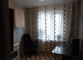 Продается 1-комнатная квартира, 32.8 м2, посёлок городского типа Знаменка, Первомайская улица, 45