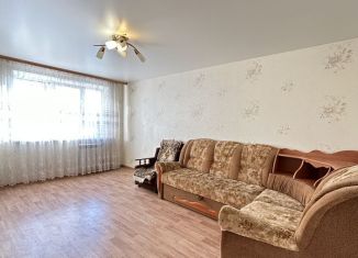 Продам 3-комнатную квартиру, 61.7 м2, Волгоградская область, улица имени Генерала Карбышева, 46