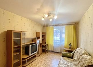 Сдается в аренду 3-комнатная квартира, 68.2 м2, Ивановская область, Революционная улица, 14А