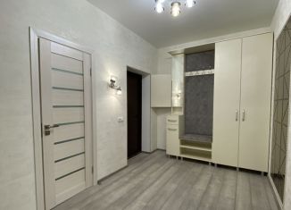 Продается 2-комнатная квартира, 60.7 м2, село Мирное, улица Крымской Весны, 5к2