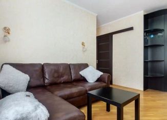 Сдам 2-ком. квартиру, 55 м2, Ростов-на-Дону, улица Капустина, 8