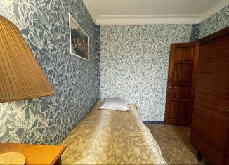 Сдам в аренду комнату, 10 м2, Керчь, Херсонская улица, 6