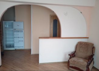 Двухкомнатная квартира в аренду, 43 м2, Новошахтинск, улица Либкнехта, 11А