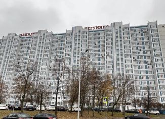 Продам трехкомнатную квартиру, 73 м2, Москва, улица Маршала Федоренко, станция Ховрино