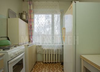 Продается трехкомнатная квартира, 64 м2, Наро-Фоминск, Латышская улица, 16