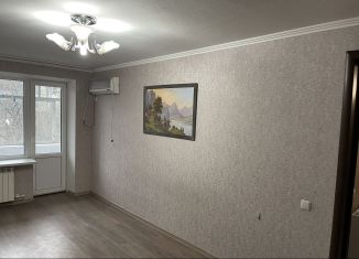 Трехкомнатная квартира в аренду, 58.6 м2, Новочеркасск, улица Беляева