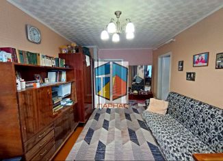 Продаю двухкомнатную квартиру, 40.5 м2, Краснотурьинск, улица Карпинского, 15