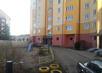 Трехкомнатная квартира на продажу, 115.9 м2, Гурьевск, Советская улица, 16