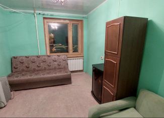 Продается 4-комнатная квартира, 82 м2, Петергоф, улица Шахматова, 4к1