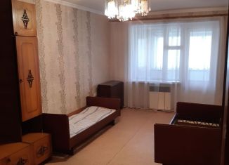 Сдается в аренду 2-ком. квартира, 48 м2, Армянск, улица Гайдара, 2