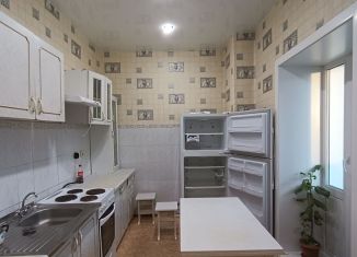 Сдам 2-комнатную квартиру, 80 м2, Улан-Удэ, улица Антонова, 23