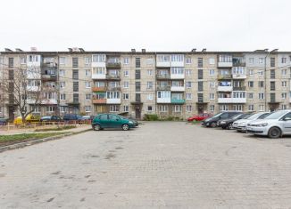 Продаю трехкомнатную квартиру, 65 м2, Калининградская область, улица Тельмана, 32