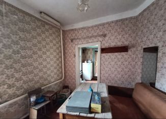 Продам 2-комнатную квартиру, 28.5 м2, Каменск-Шахтинский, площадь Труда
