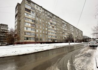 Продается 2-ком. квартира, 43.7 м2, Уфа, улица Мубарякова, 13