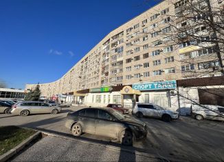 Продам торговую площадь, 225.7 м2, Волжский, площадь Труда, 19