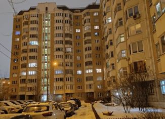 Сдаю в аренду 2-комнатную квартиру, 60 м2, Москва, улица Татьяны Макаровой, 6, улица Татьяны Макаровой