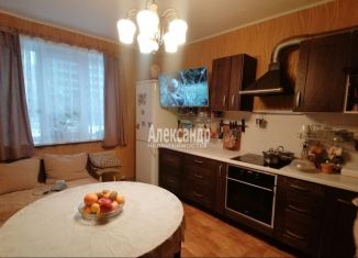 Продается 3-комнатная квартира, 80 м2, Санкт-Петербург, улица Коллонтай, 16к1, метро Ладожская