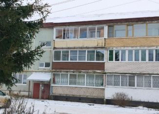 2-комнатная квартира на продажу, 48.6 м2, поселок городского типа Рамешки, Заводская улица, 8