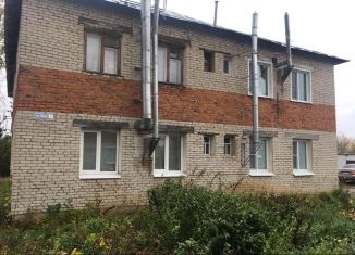 Продается двухкомнатная квартира, 38 м2, поселок Дружба, улица Мира, 2