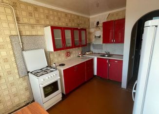 Продажа трехкомнатной квартиры, 64.6 м2, село Кирилловка, Молодёжная улица, 18