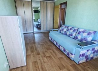 Сдаю 1-ком. квартиру, 31 м2, Керчь, улица Кирова, 35