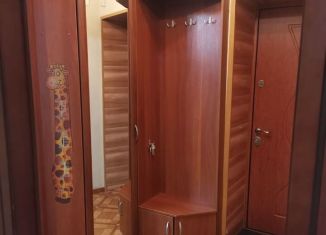 Сдается 2-ком. квартира, 33 м2, Калужская область, улица Курчатова, 45