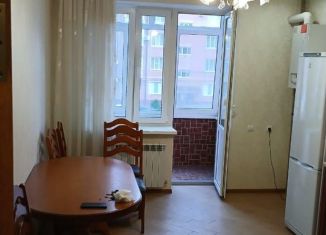 Сдается 3-ком. квартира, 100 м2, Владикавказ, Московская улица, 75