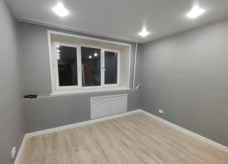 Продам квартиру студию, 18 м2, Красноярск, улица Комбайностроителей, 7