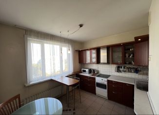 Аренда 2-комнатной квартиры, 60 м2, Москва, Кировоградская улица, 19к1, метро Пражская