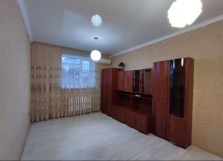 Продаю 1-ком. квартиру, 40 м2, поселок Темерницкий, улица Мира, 2