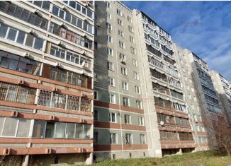 Продам 2-ком. квартиру, 47 м2, Екатеринбург, метро Уральская, Расточная улица, 15к7