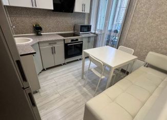 Продам 1-ком. квартиру, 38 м2, Домодедово, улица Курыжова, 14к2