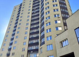 Продается 3-ком. квартира, 74.9 м2, Челябинск, улица Блюхера, 55