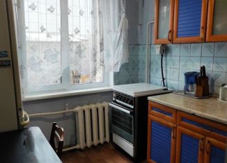 Продается 3-комнатная квартира, 55 м2, Омская область, улица 22 Апреля, 40