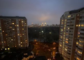 Сдаю в аренду двухкомнатную квартиру, 60 м2, Москва, улица Маршала Тухачевского, 14к1, улица Маршала Тухачевского