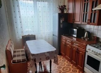 Трехкомнатная квартира в аренду, 66 м2, Татарстан, 56-й комплекс, 20