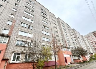 Продается трехкомнатная квартира, 61.5 м2, Киров, улица Кольцова, 13