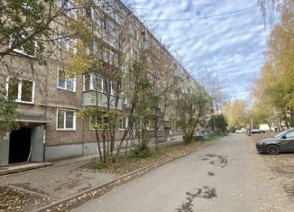 Продам двухкомнатную квартиру, 44 м2, Киров, улица Маклина, 48