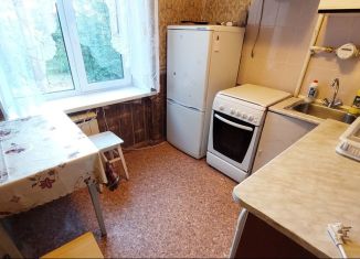 Аренда 2-комнатной квартиры, 44 м2, Петергоф, Эрлеровский бульвар, 16