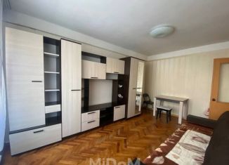 Сдам в аренду 3-ком. квартиру, 58.7 м2, Санкт-Петербург, улица Матроса Железняка, 23, метро Удельная