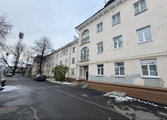 Сдам 4-комнатную квартиру, 122.6 м2, Вологда, Пушкинская улица, 43