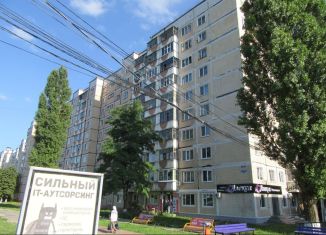 Сдается 3-ком. квартира, 60 м2, Белгород, улица Королёва, 4