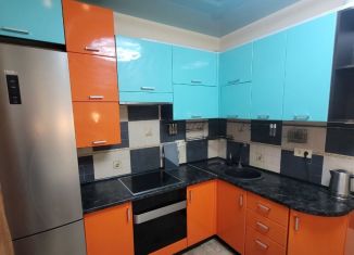 Сдача в аренду 3-ком. квартиры, 90 м2, Тольятти, улица Баныкина, 21