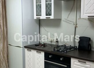 Сдаю 2-ком. квартиру, 56 м2, Москва, Ферганская улица, 15к1, метро Юго-Восточная