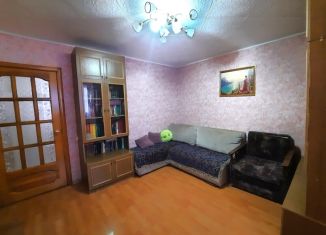 Продам 3-ком. квартиру, 70 м2, Астрахань, улица Адмирала Нахимова, 125